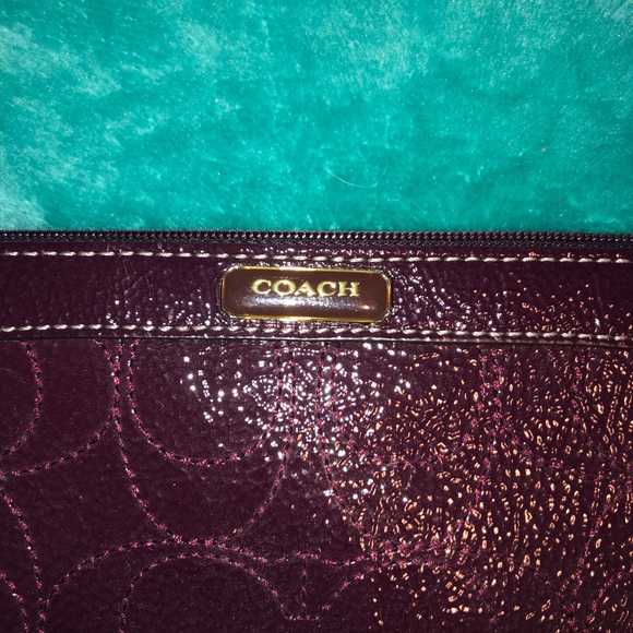 Coach wristlet - Picture 3 of 6